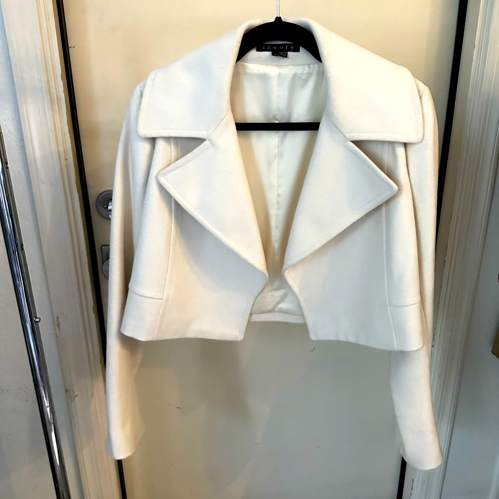 Crop wool coat